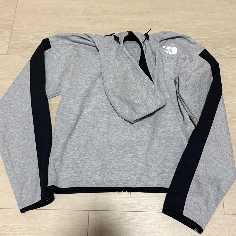 The North Face Light Gray and Black Zip-Up Hoodie - Picture 7 of 7